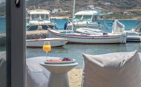 Michalakis Seaside Suites